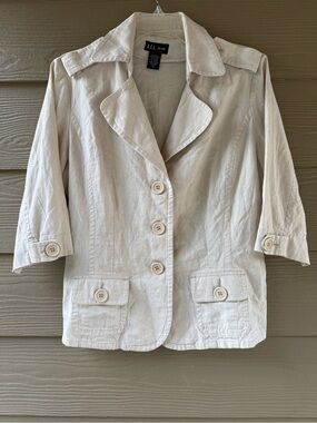 D.F.A. New York Women's Button-Front Linen Blend Blazer